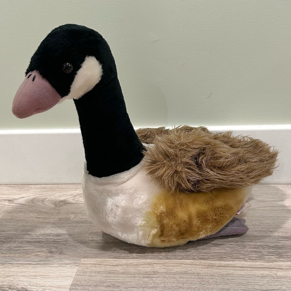 Vintage 1983 R. Dakin Canadian Goose Plush Medium Stuffed Animal Tan Black Bird